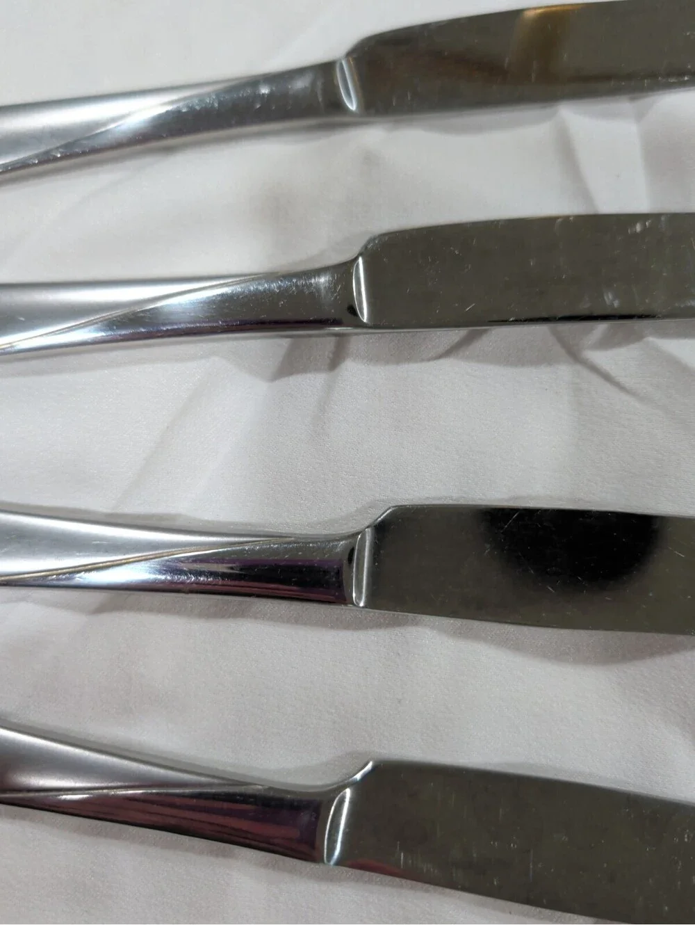 Oneida River Dinner Knives Set Of 4 9 3/8